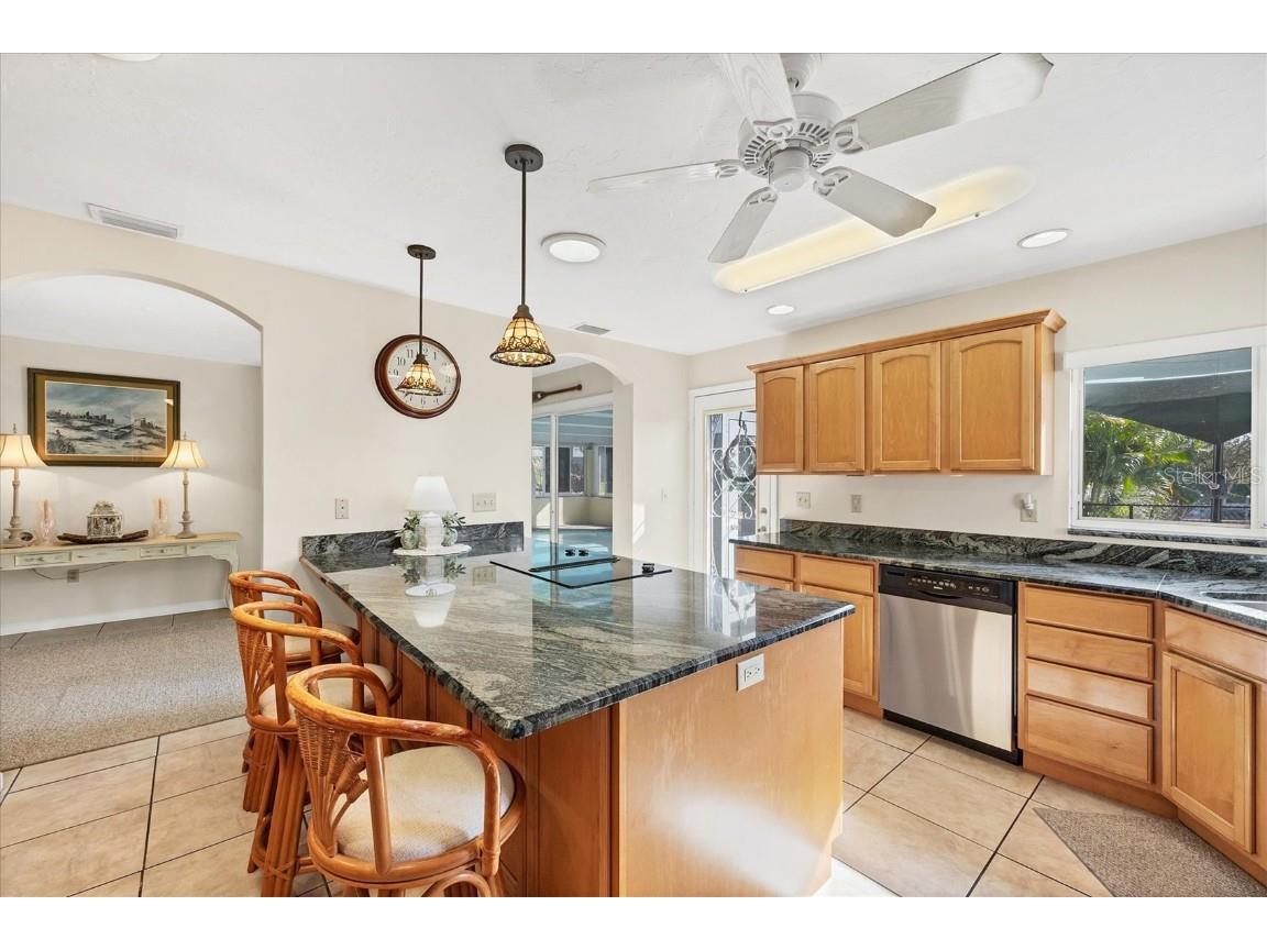 4419 Mangrove Point Road Bradenton FL 34210 A4673706 image9