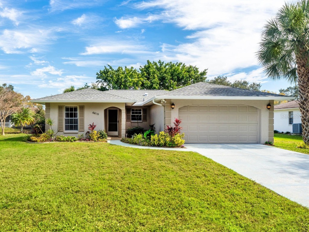 4419 Meadow Creek Circle Sarasota FL 34233 A4597742 image1