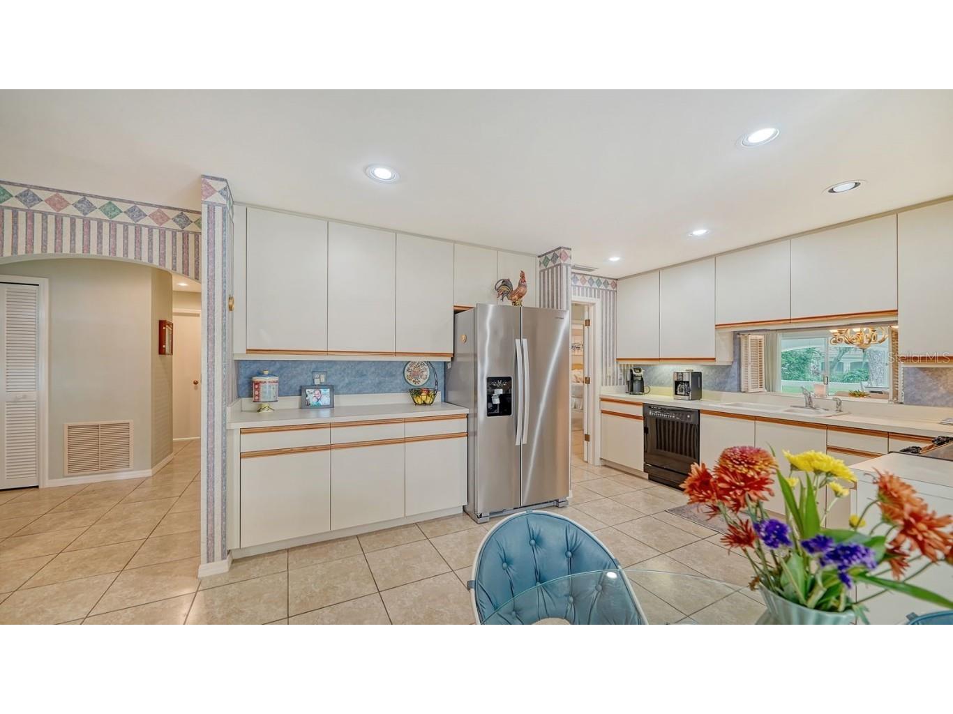 4419 Oakley Greene #19 Sarasota FL 34235 A4624532 image18