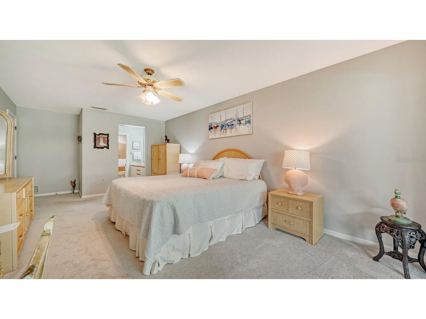 4419 Oakley Greene #19 Sarasota FL 34235 A4624532 image23