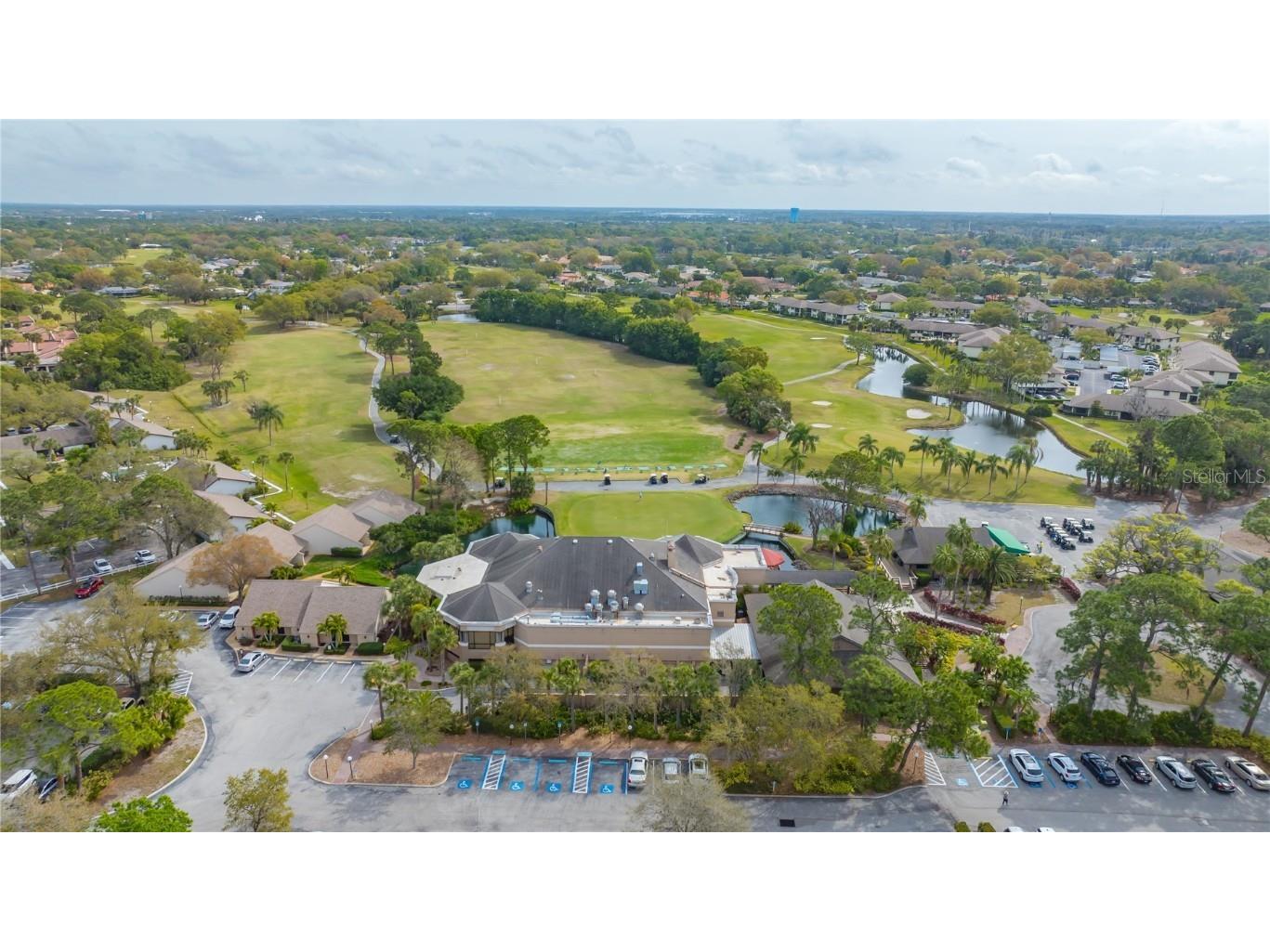 4419 Oakley Greene #19 Sarasota FL 34235 A4624532 image40