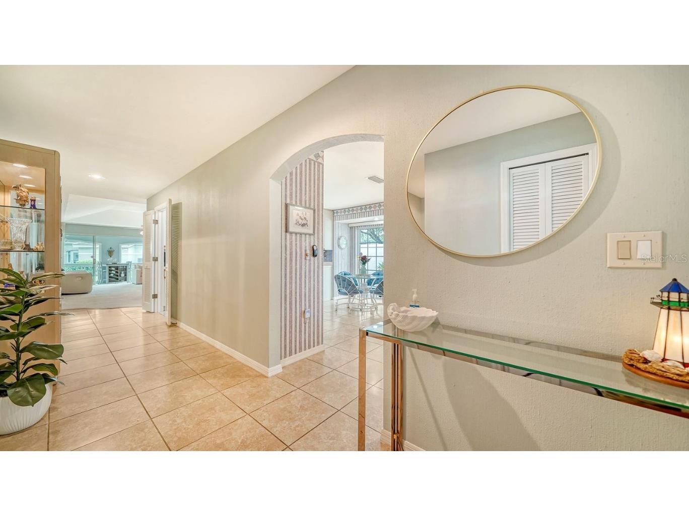 4419 Oakley Greene #19 Sarasota FL 34235 A4624532 image5