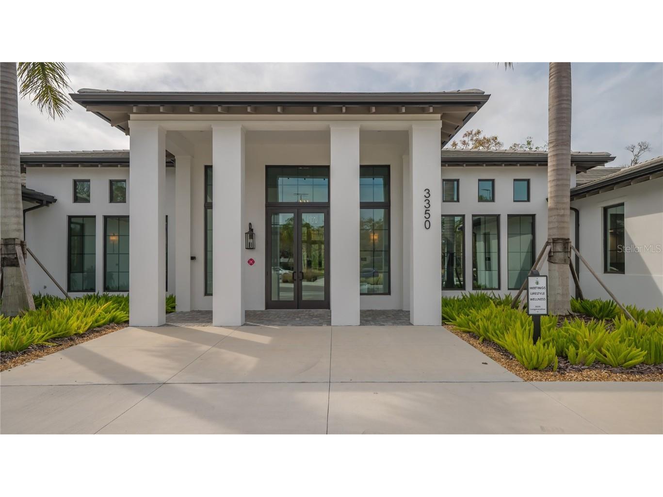 4419 Oakley Greene #19 Sarasota FL 34235 A4624532 image51