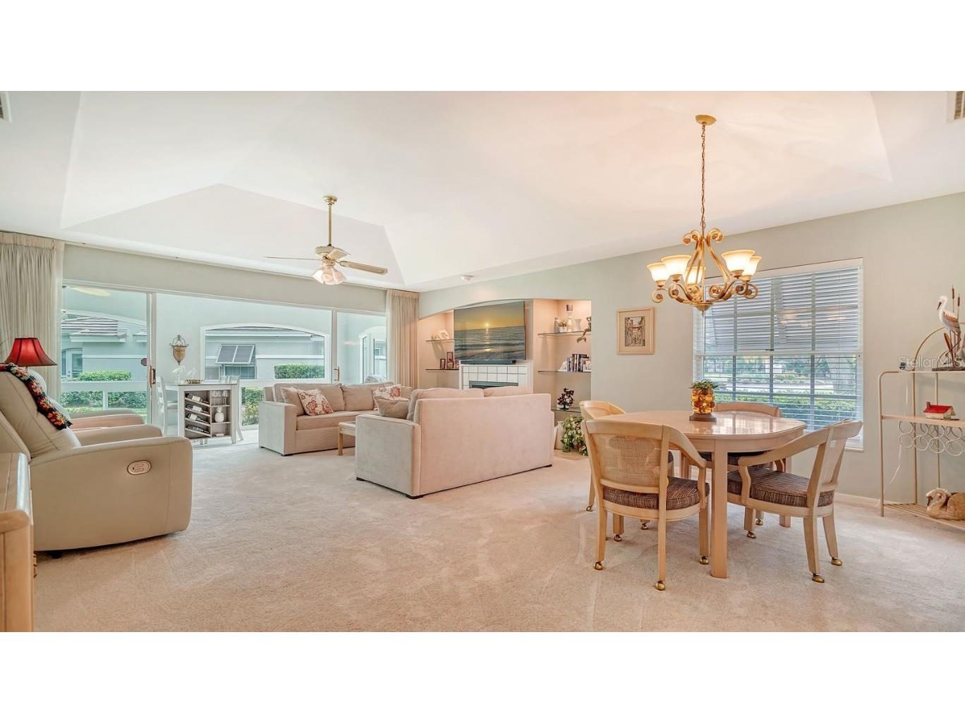 4419 Oakley Greene #19 Sarasota FL 34235 A4624532 image7