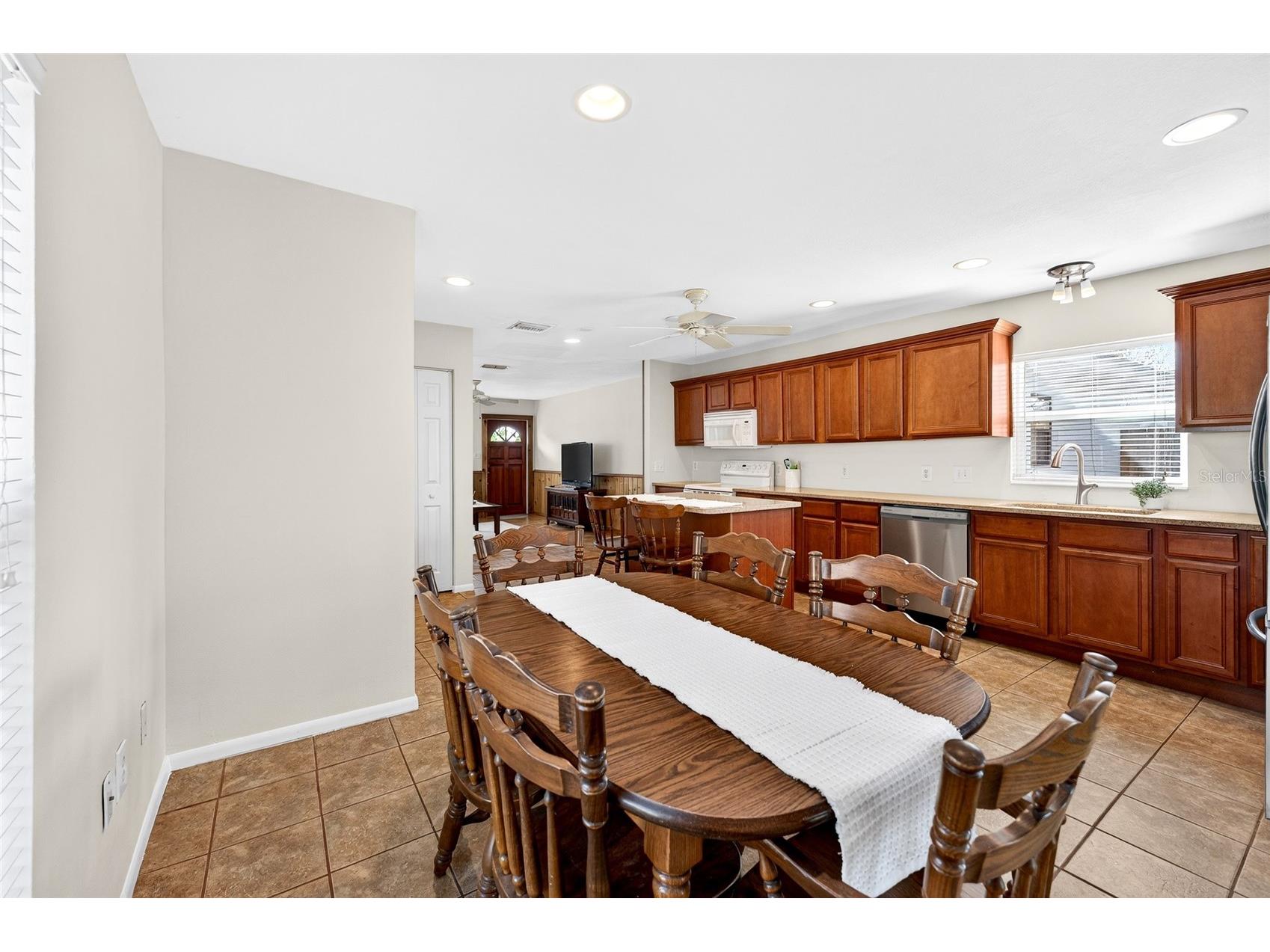 4419 W Iowa Avenue Tampa FL 33616 TB8483261 image10