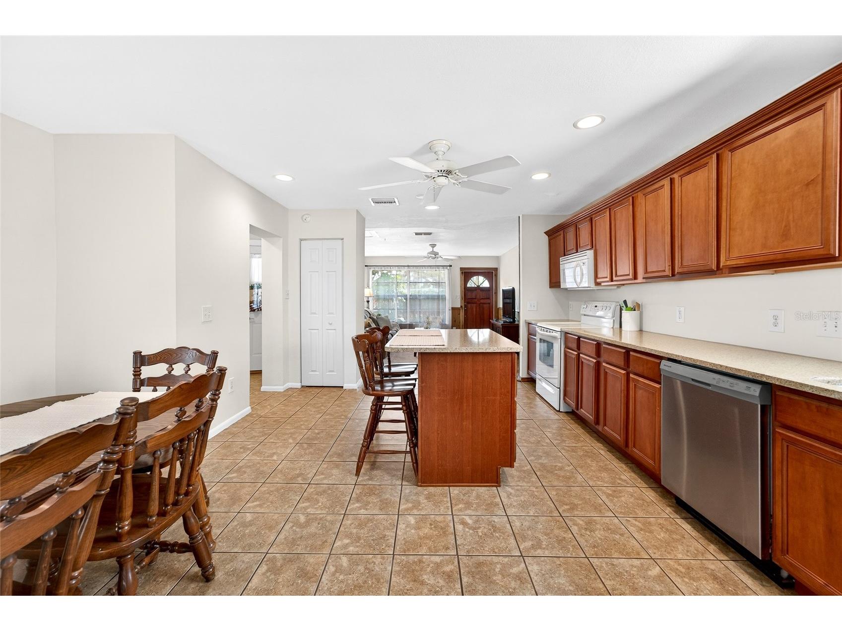 4419 W Iowa Avenue Tampa FL 33616 TB8483261 image12