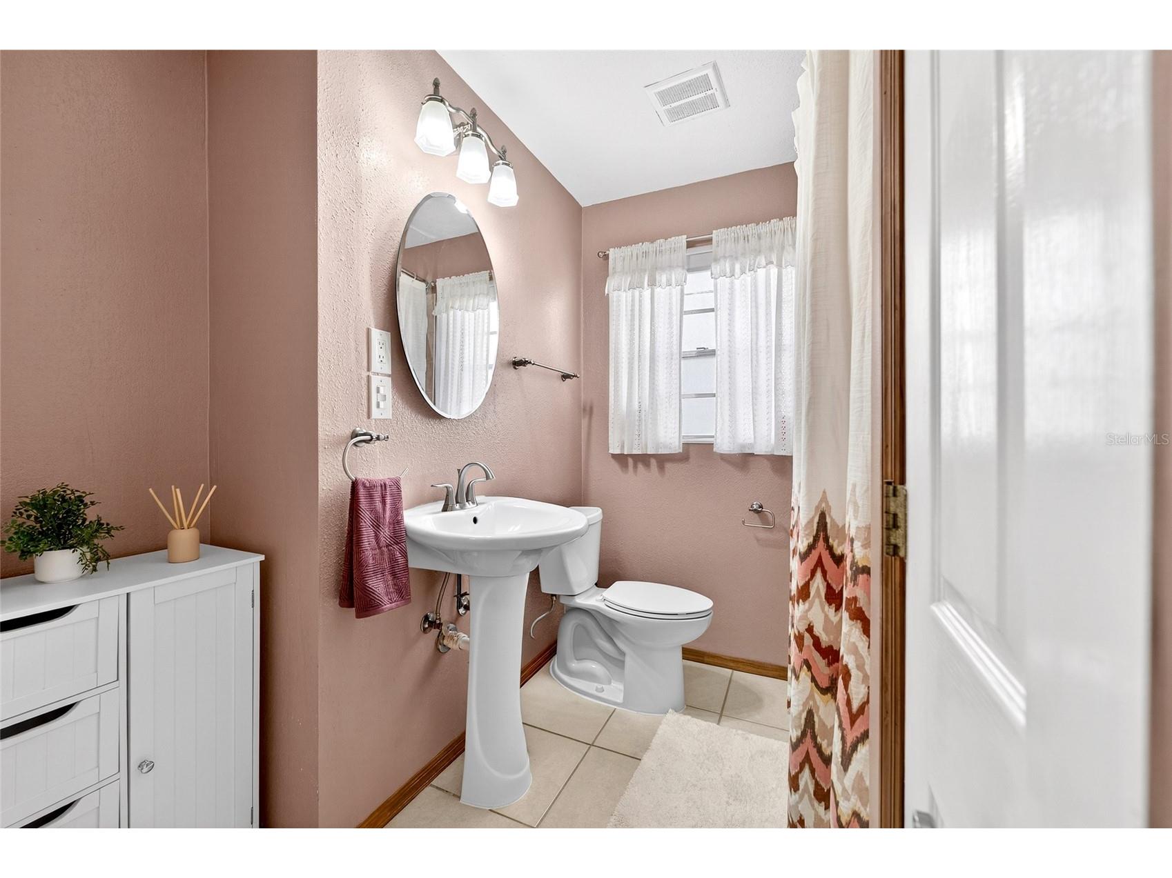 4419 W Iowa Avenue Tampa FL 33616 TB8483261 image17