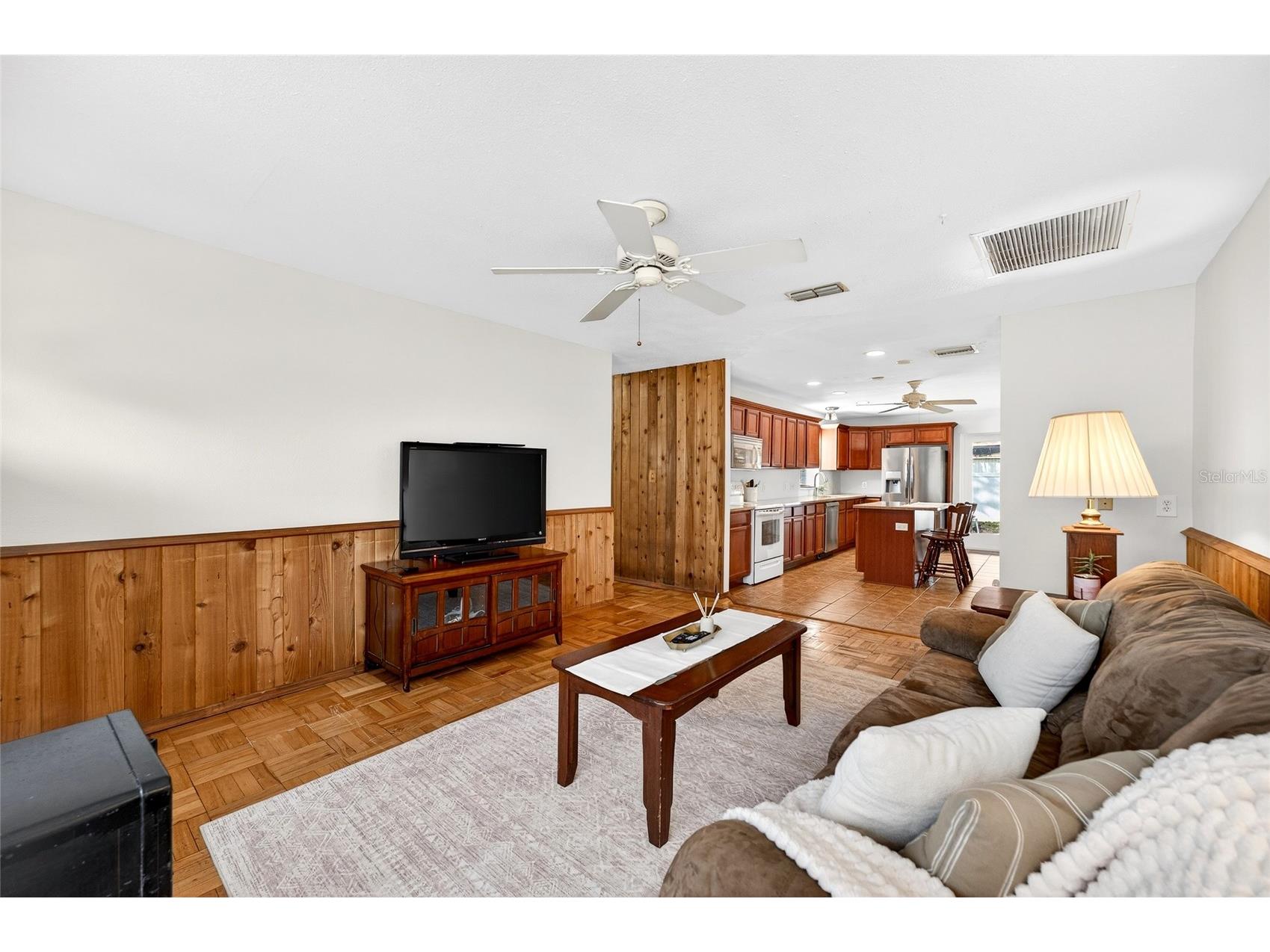 4419 W Iowa Avenue Tampa FL 33616 TB8483261 image3