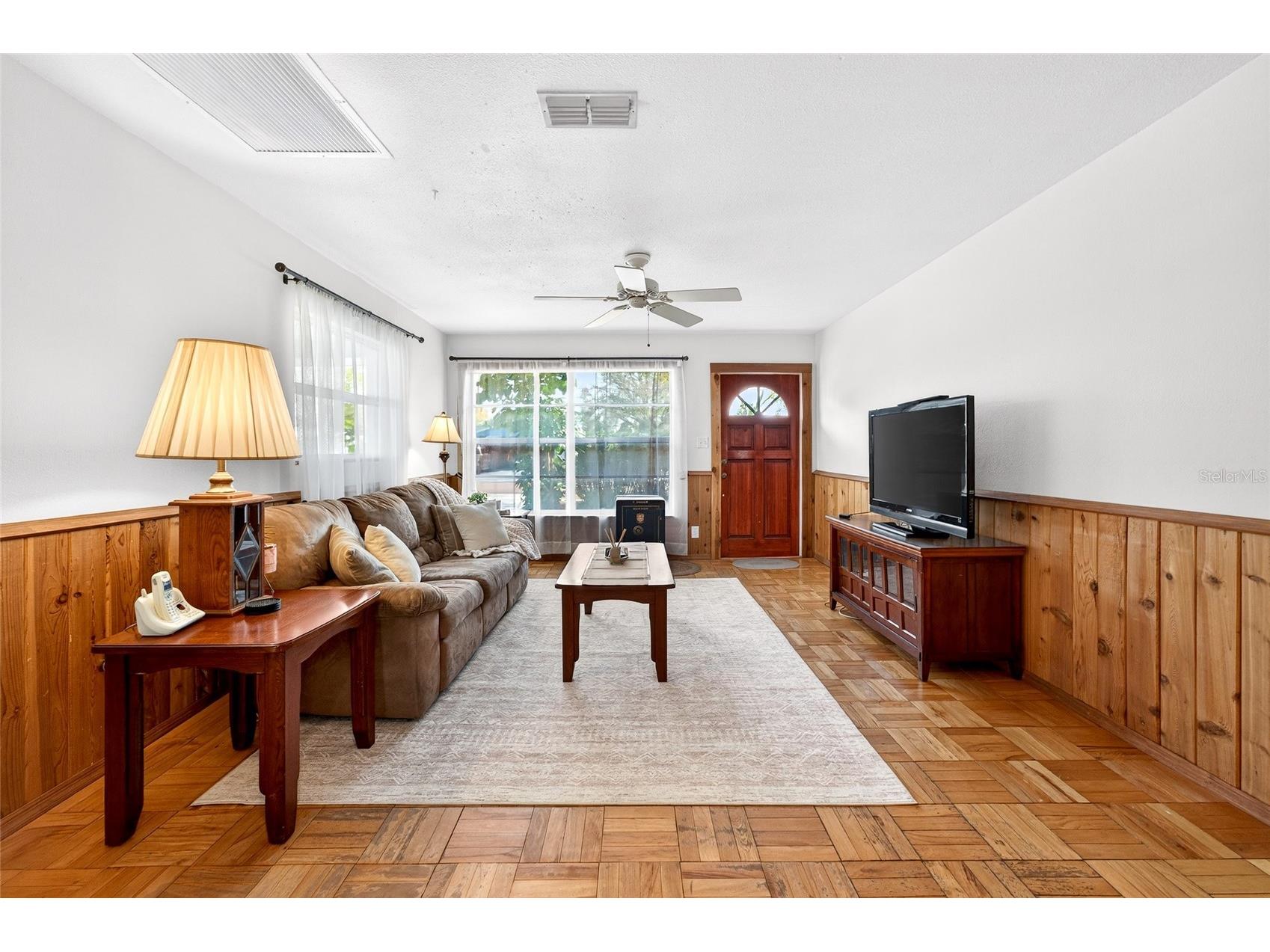 4419 W Iowa Avenue Tampa FL 33616 TB8483261 image6