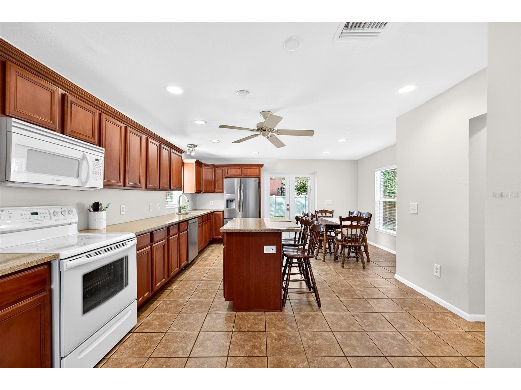 4419 W Iowa Avenue Tampa FL 33616 TB8483261 image7