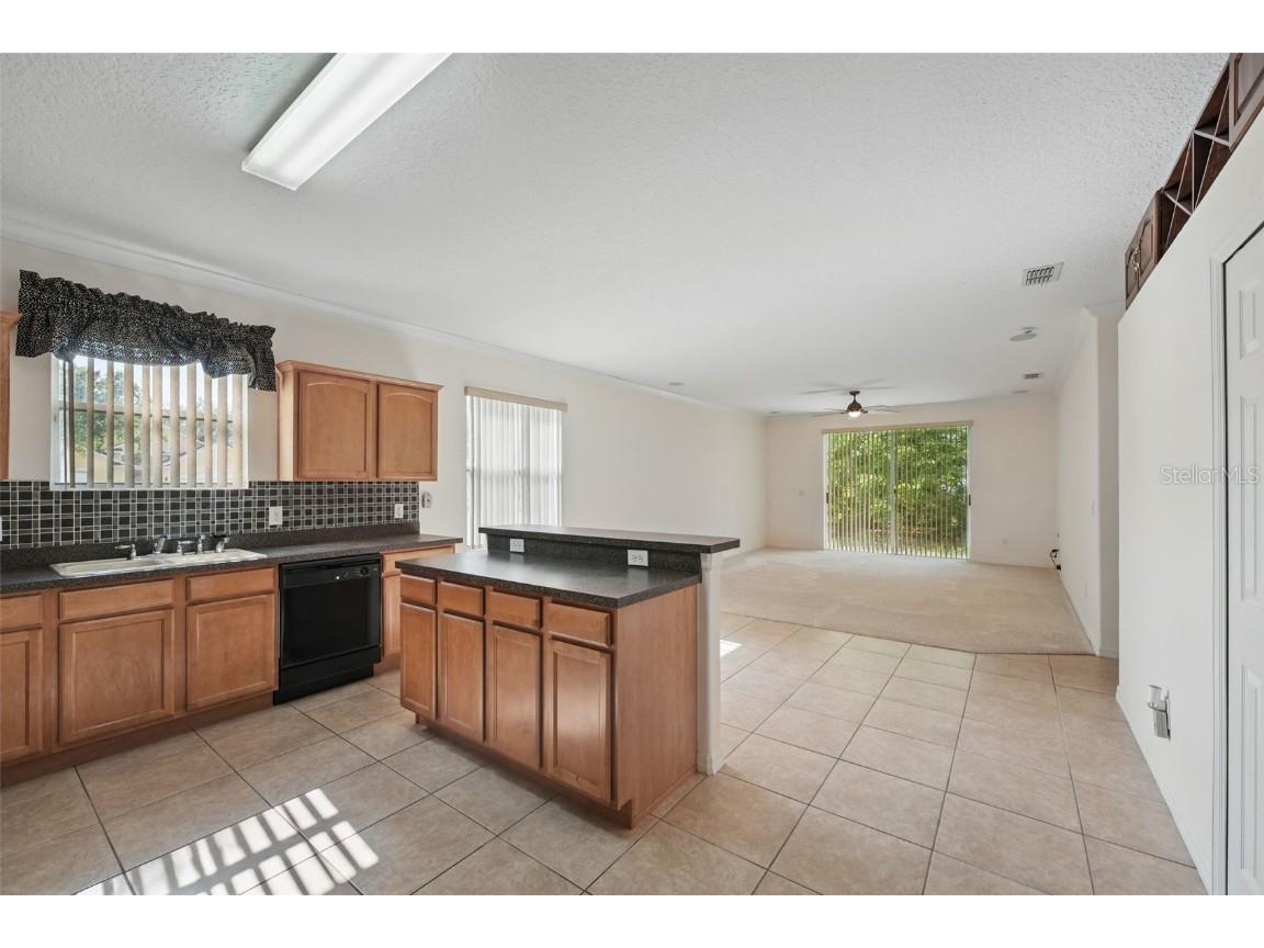 442 Graystone Boulevard Davenport FL 33837 TB8391089 image4