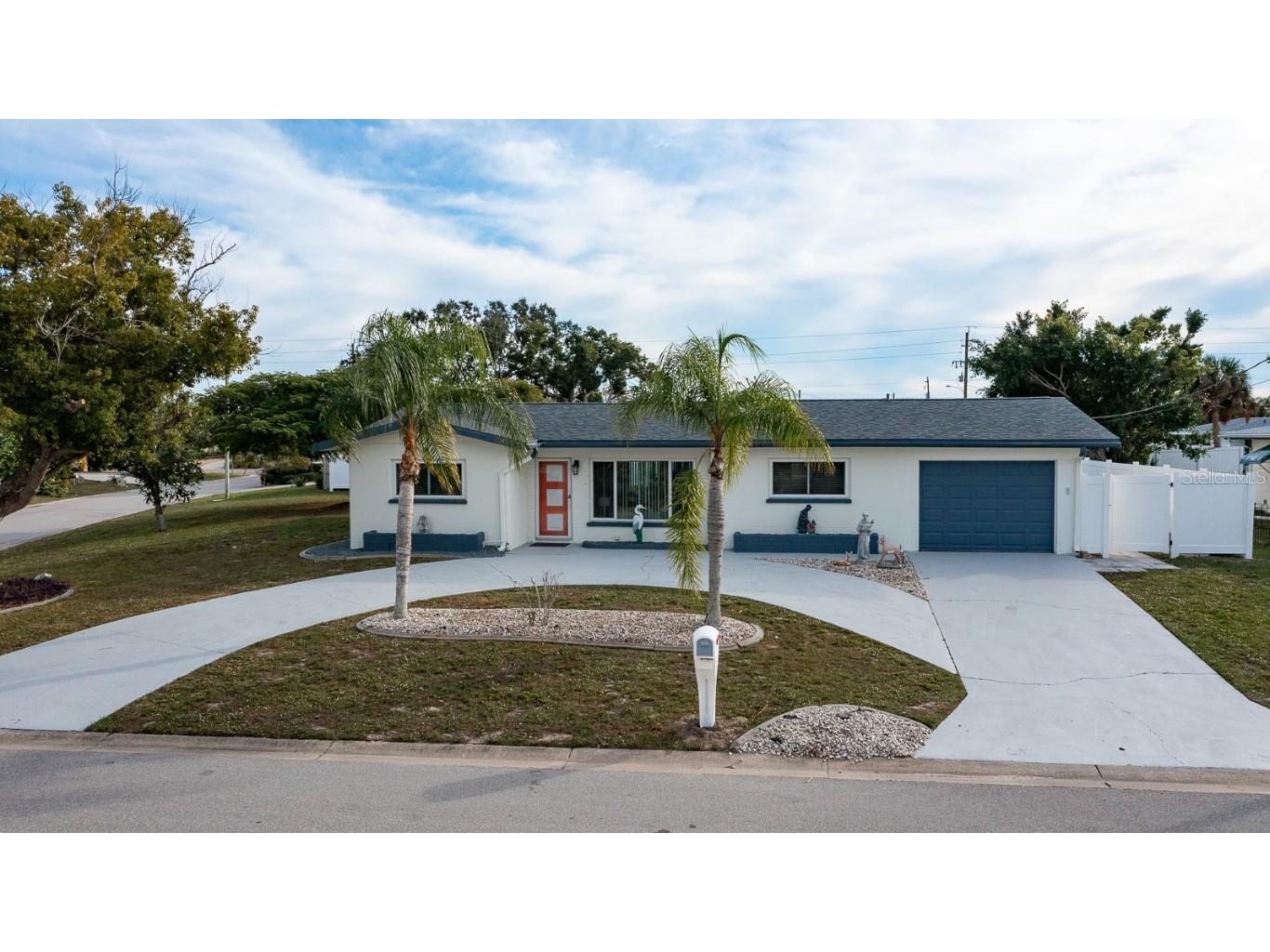 442 Hickory Road Venice FL 34293 A4592318 image1