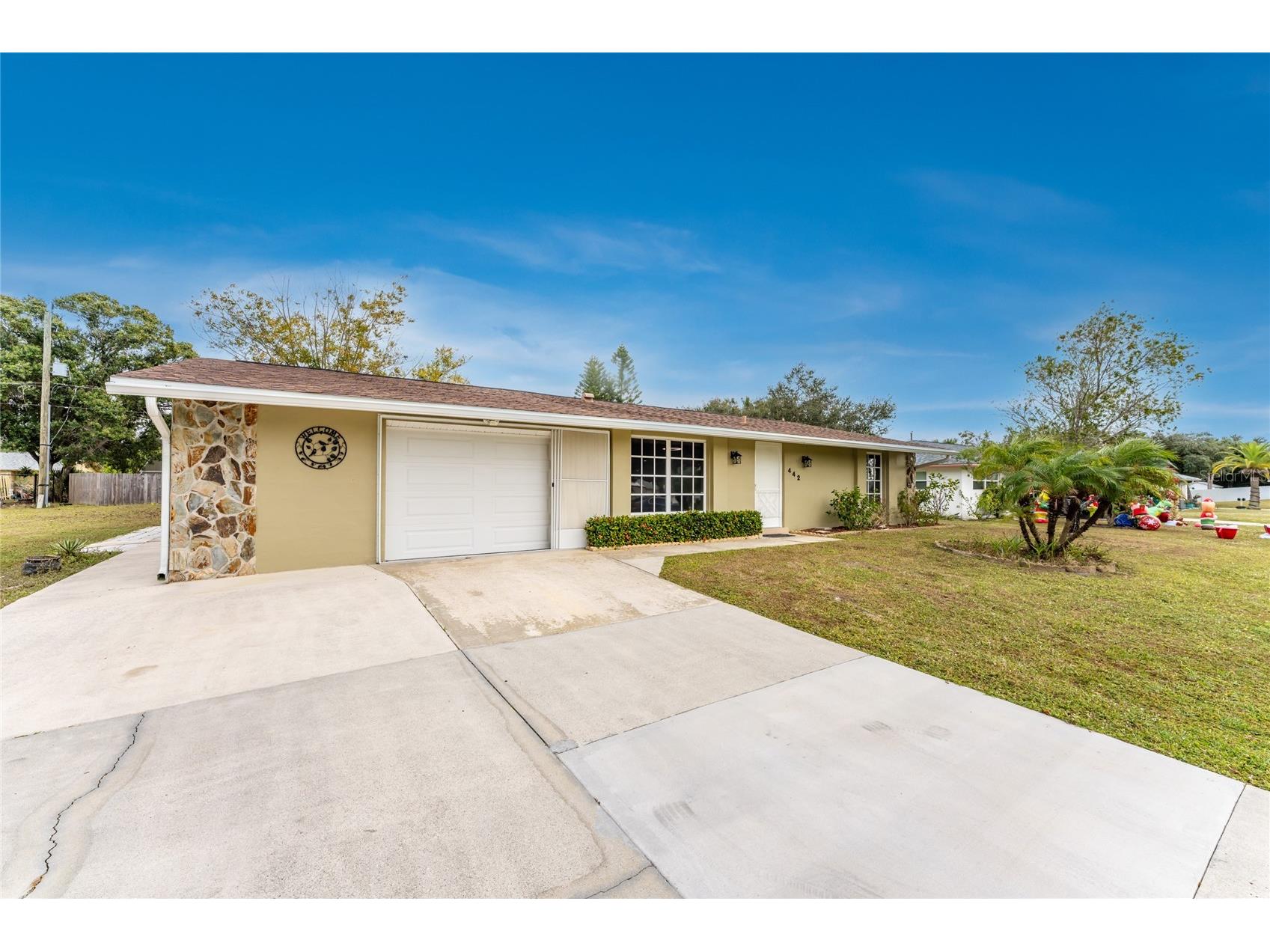 442 Kostner Street Port Charlotte FL 33954 C7519158 image2