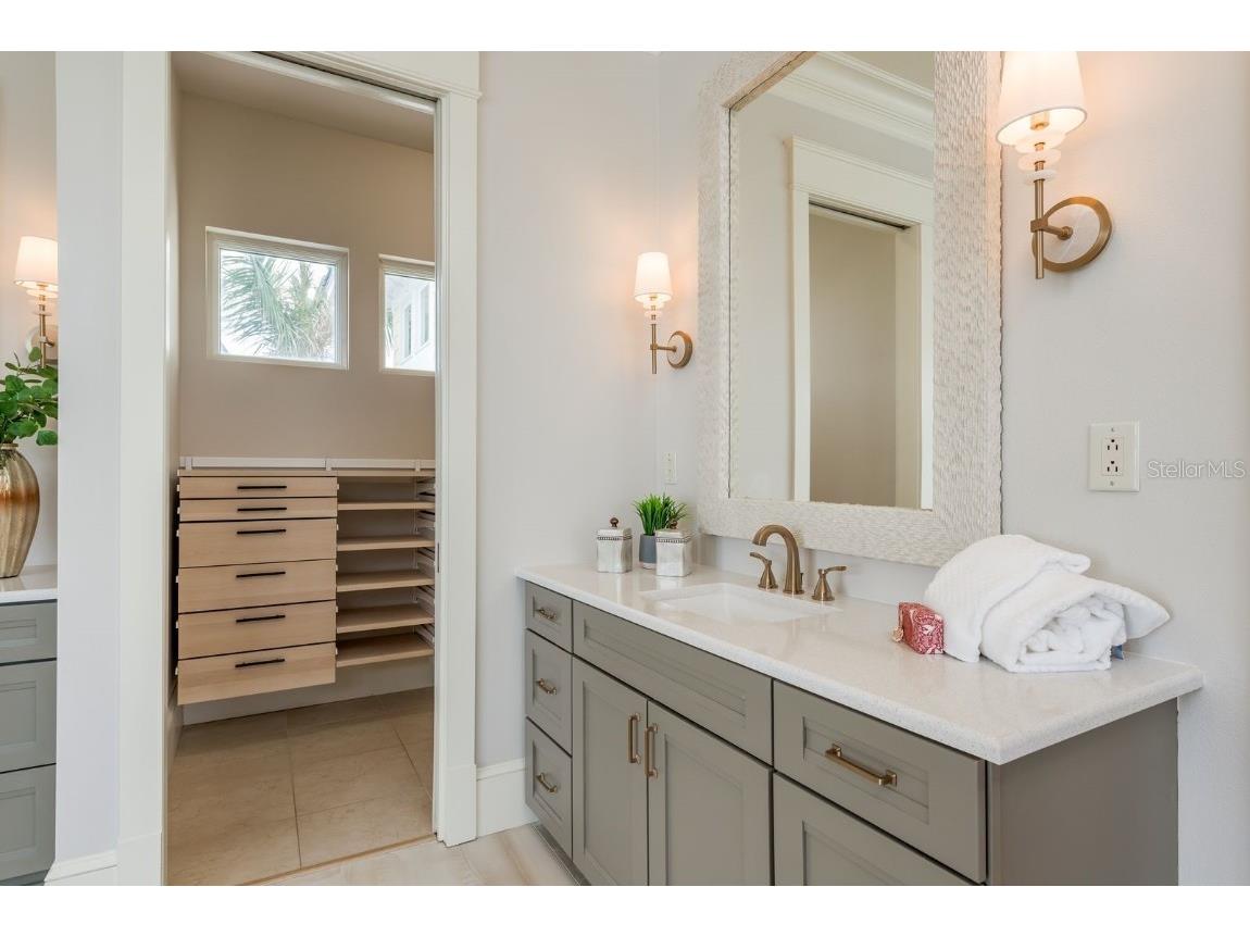 442 Midway Island Clearwater Beach FL 33767 TB8399954 image44