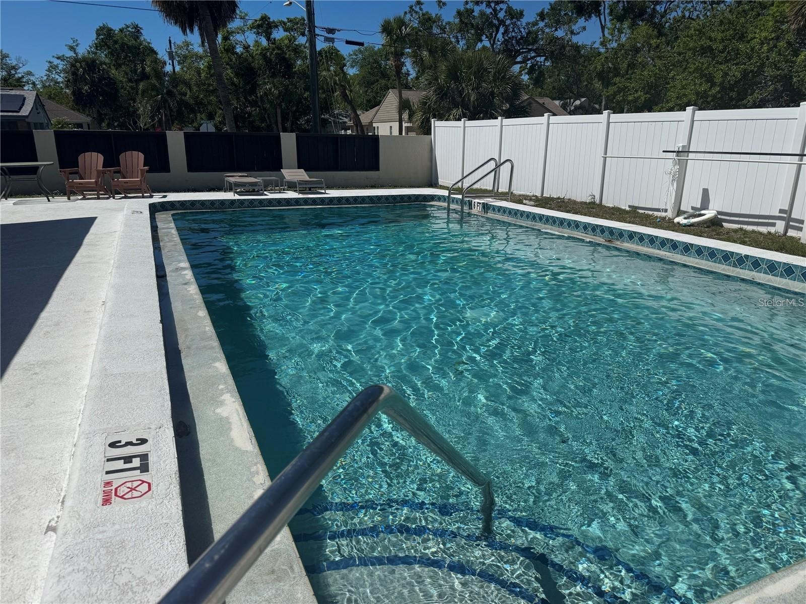 442 N Jefferson Avenue Sarasota FL 34237 A4689945 image2