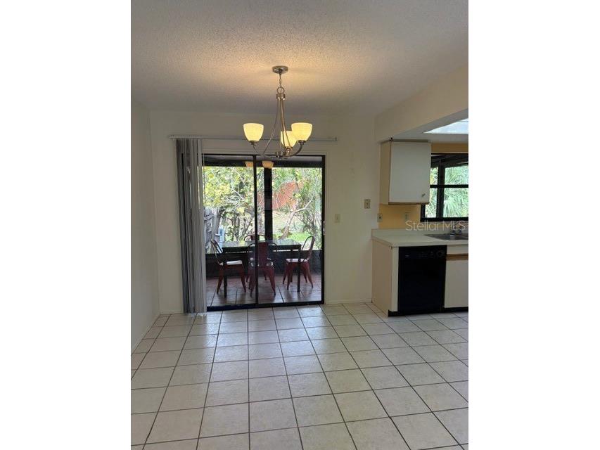 442 N Jefferson Avenue Sarasota FL 34237 A4689945 image6