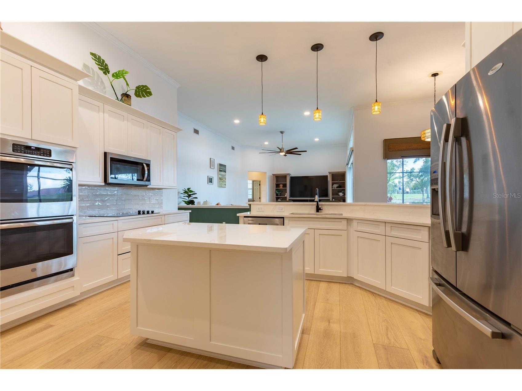 442 Tremingham Way Venice FL 34293 A4681717 image25