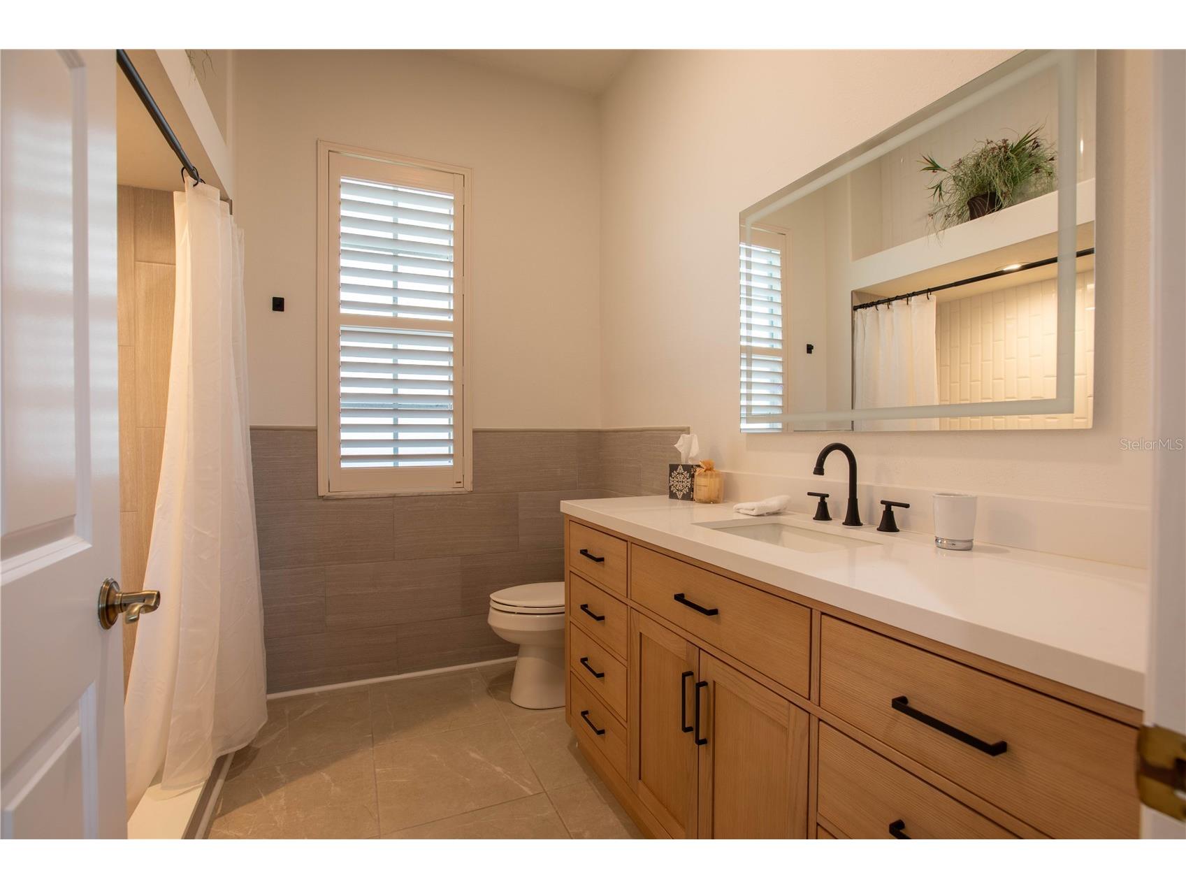 442 Tremingham Way Venice FL 34293 A4681717 image41