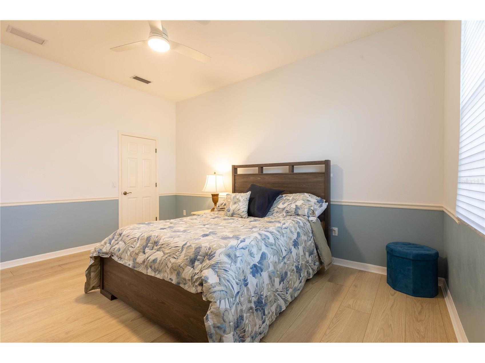 442 Tremingham Way Venice FL 34293 A4681717 image46