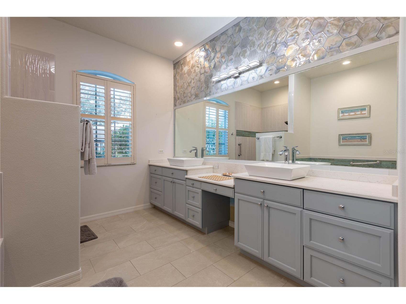 442 Tremingham Way Venice FL 34293 A4681717 image54