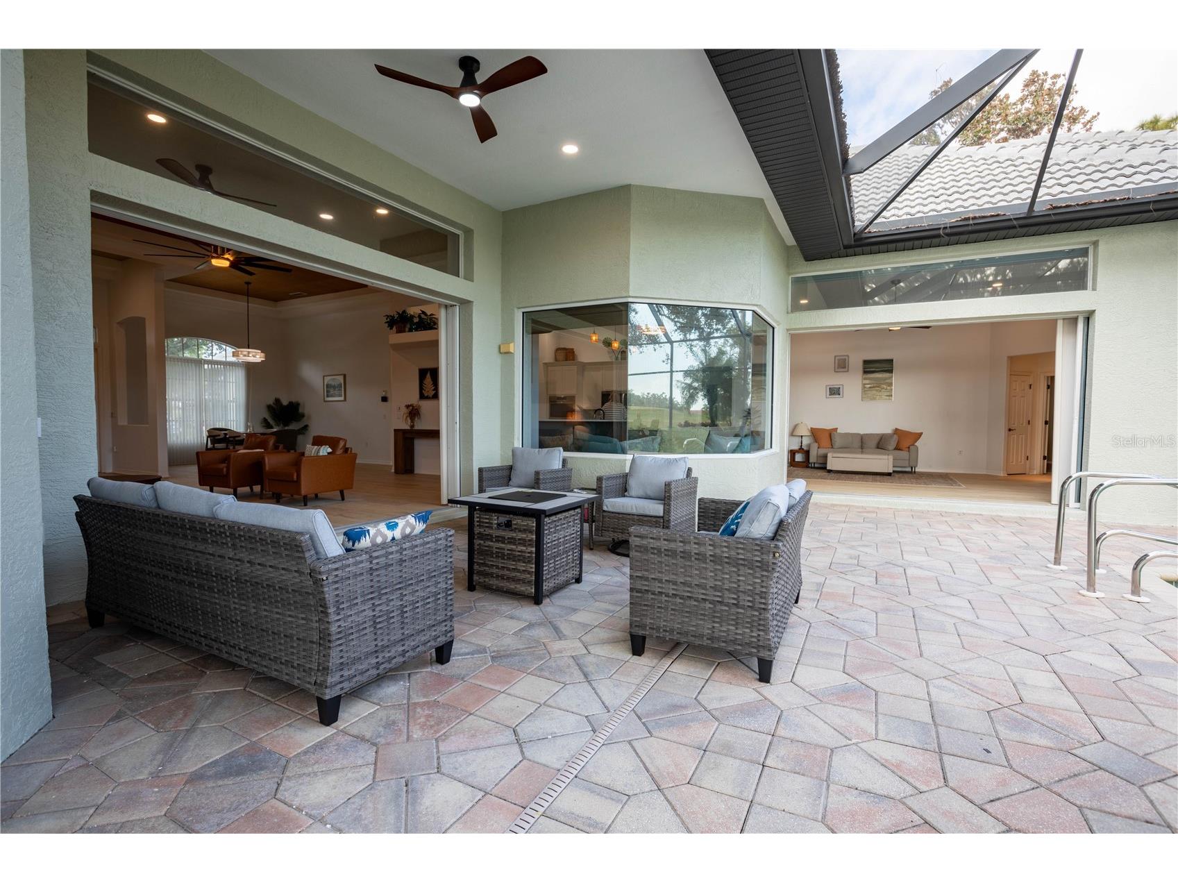 442 Tremingham Way Venice FL 34293 A4681717 image59
