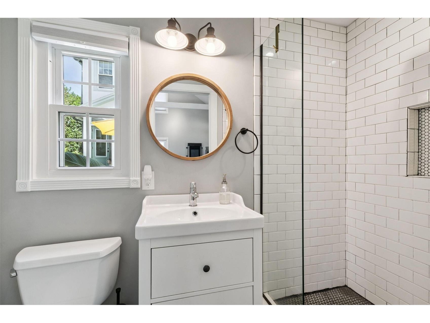 442 Woodland Street Orlando FL 32806 O6411598 image34