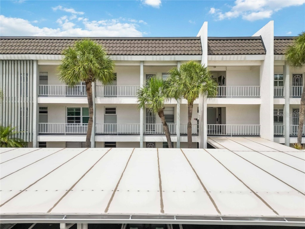 4420 Exeter Drive #204 Longboat Key FL 34228 A4568731 image1