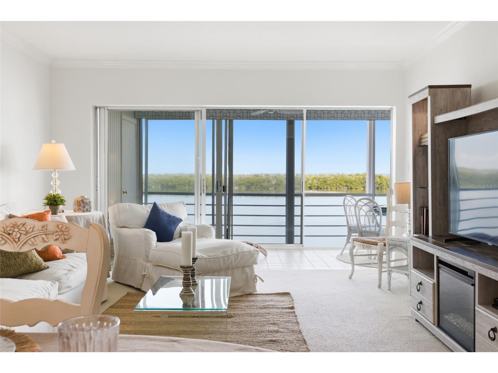 4420 Exeter Drive #303 Longboat Key FL 34228 - SARASOTA BAY TB8455704 image3