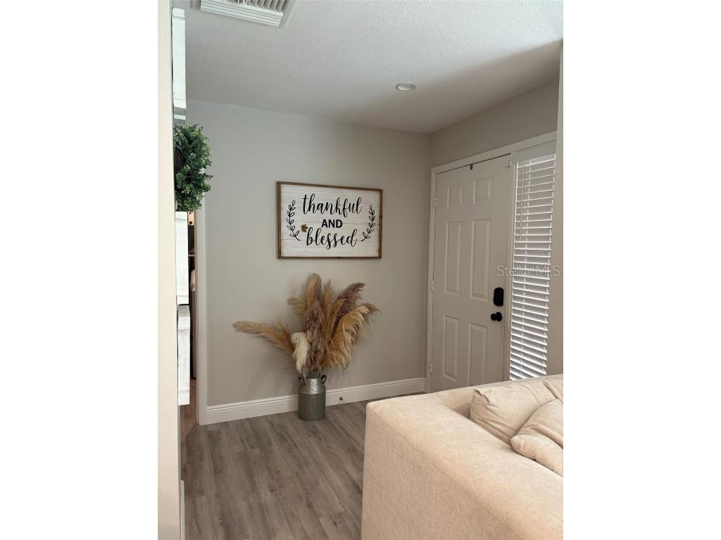 4420 Meadow Creek Circle Sarasota FL 34233 A4669555 image17