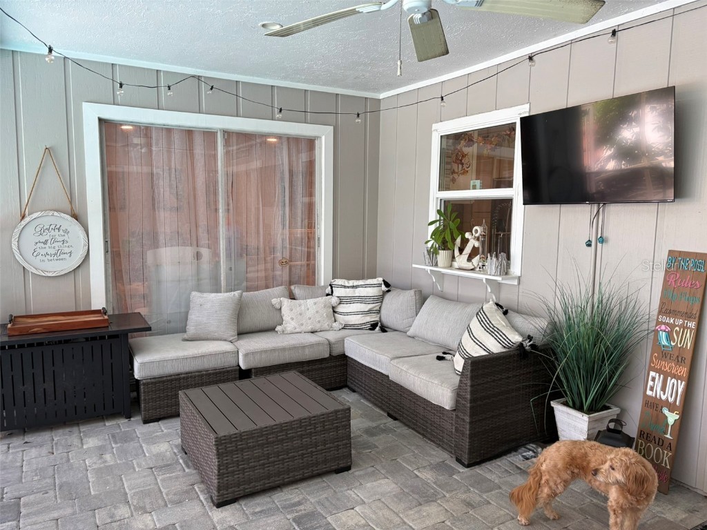 4420 Meadow Creek Circle Sarasota FL 34233 A4669555 image18