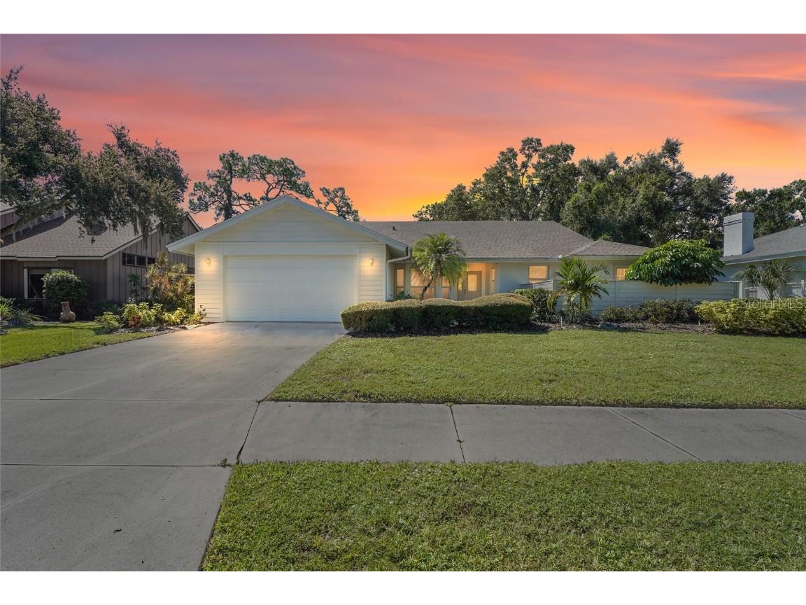 4420 Oak View Drive Sarasota FL 34232 A4665998 image1