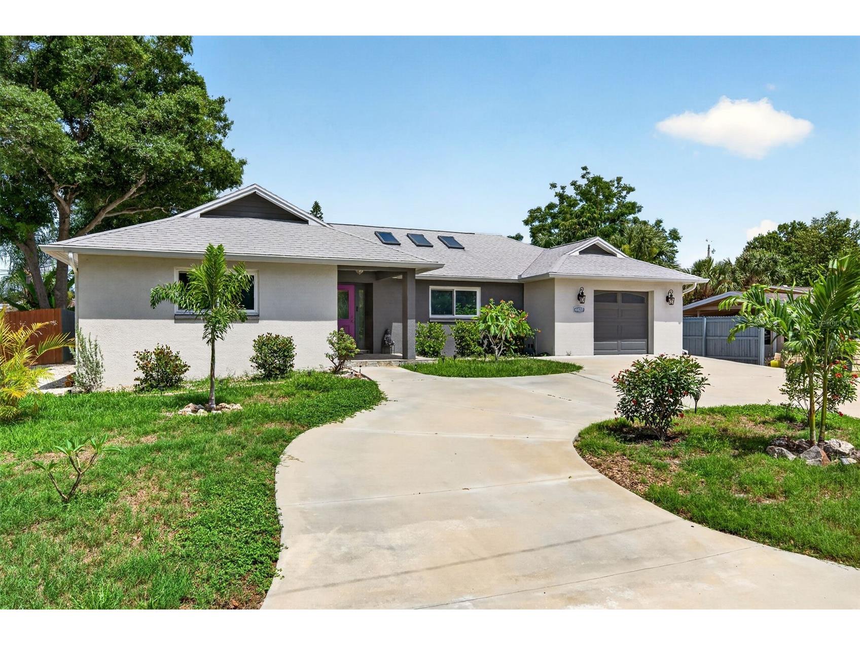 4420 Porpoise Drive SE Saint Petersburg FL 33705 TB8507786 image1