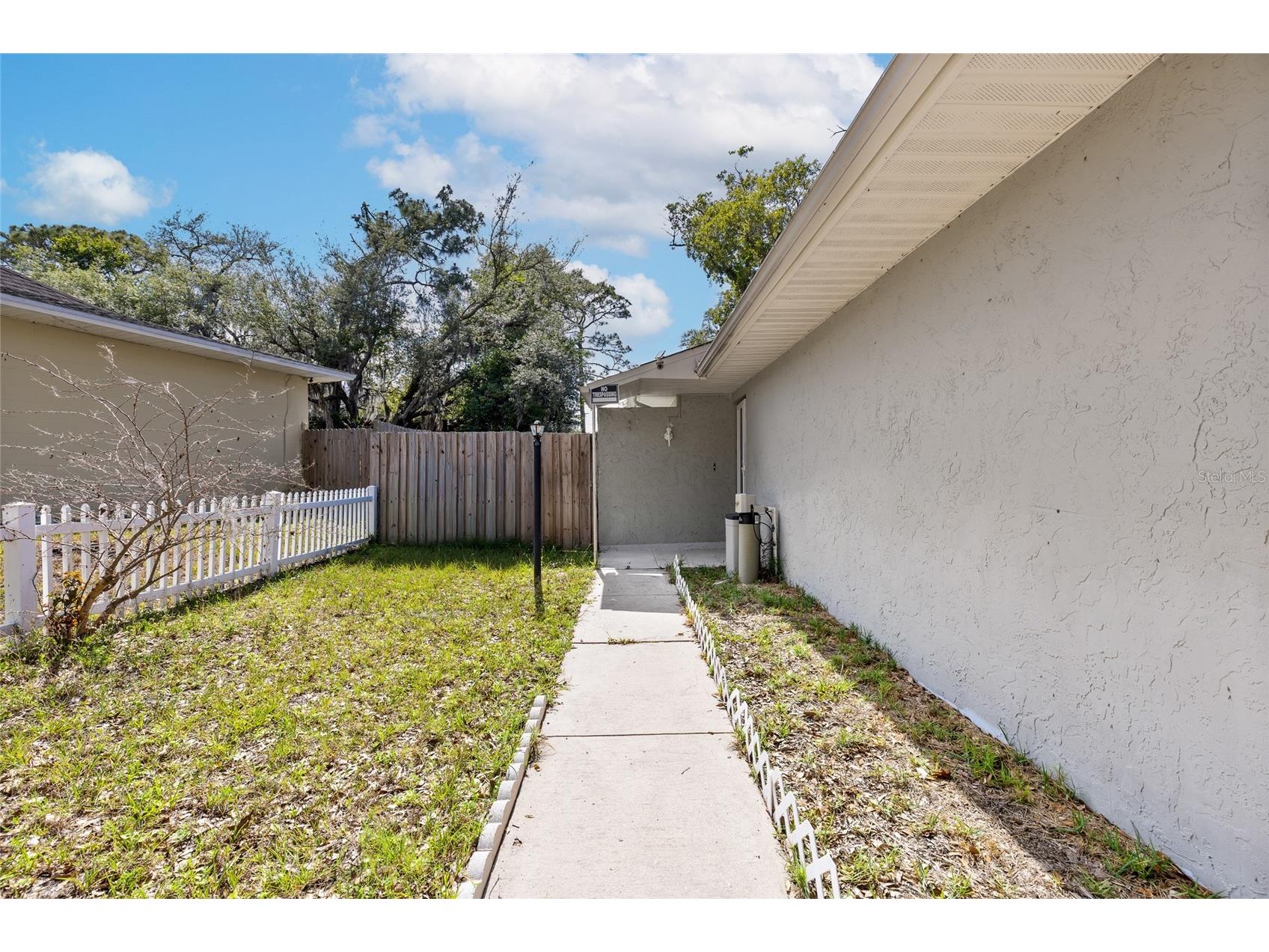 4420 Sugar Loaf Way Orlando FL 32808 O6403573 image2