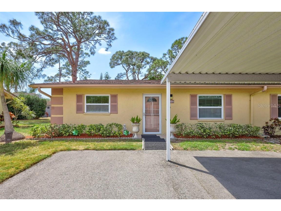 4420 Tecumseh Trail #38 Sarasota FL 34233 A4646050 image1