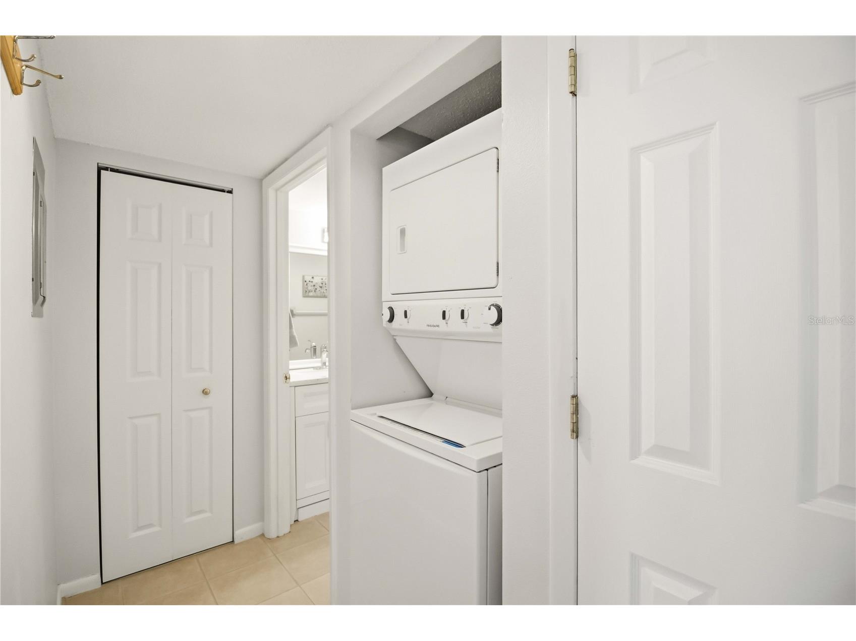 4420 W 46th Avenue W #104 Bradenton FL 34210 A4693222 image8