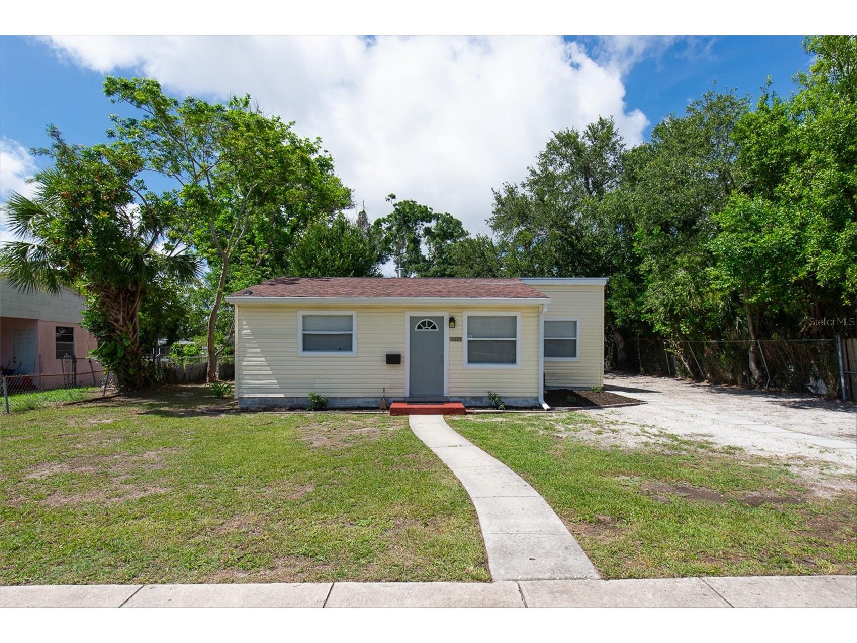 4421 11th Avenue S Saint Petersburg FL 33711 TB8514598 image1