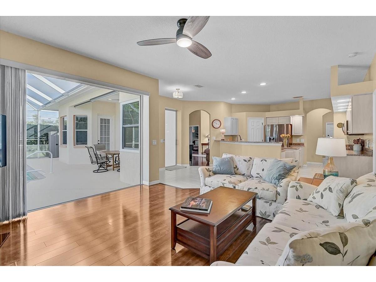 4422 Mcintosh Lake Avenue Sarasota FL 34233 A4686220 image21