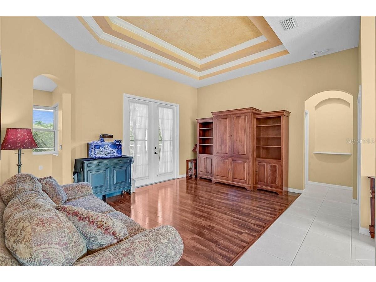 4422 Mcintosh Lake Avenue Sarasota FL 34233 A4686220 image7