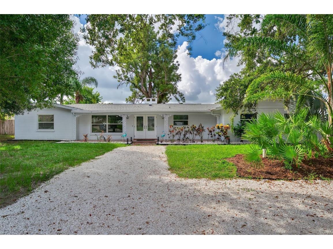 4422 N Lake Drive Sarasota FL 34232 TB8420552 image1