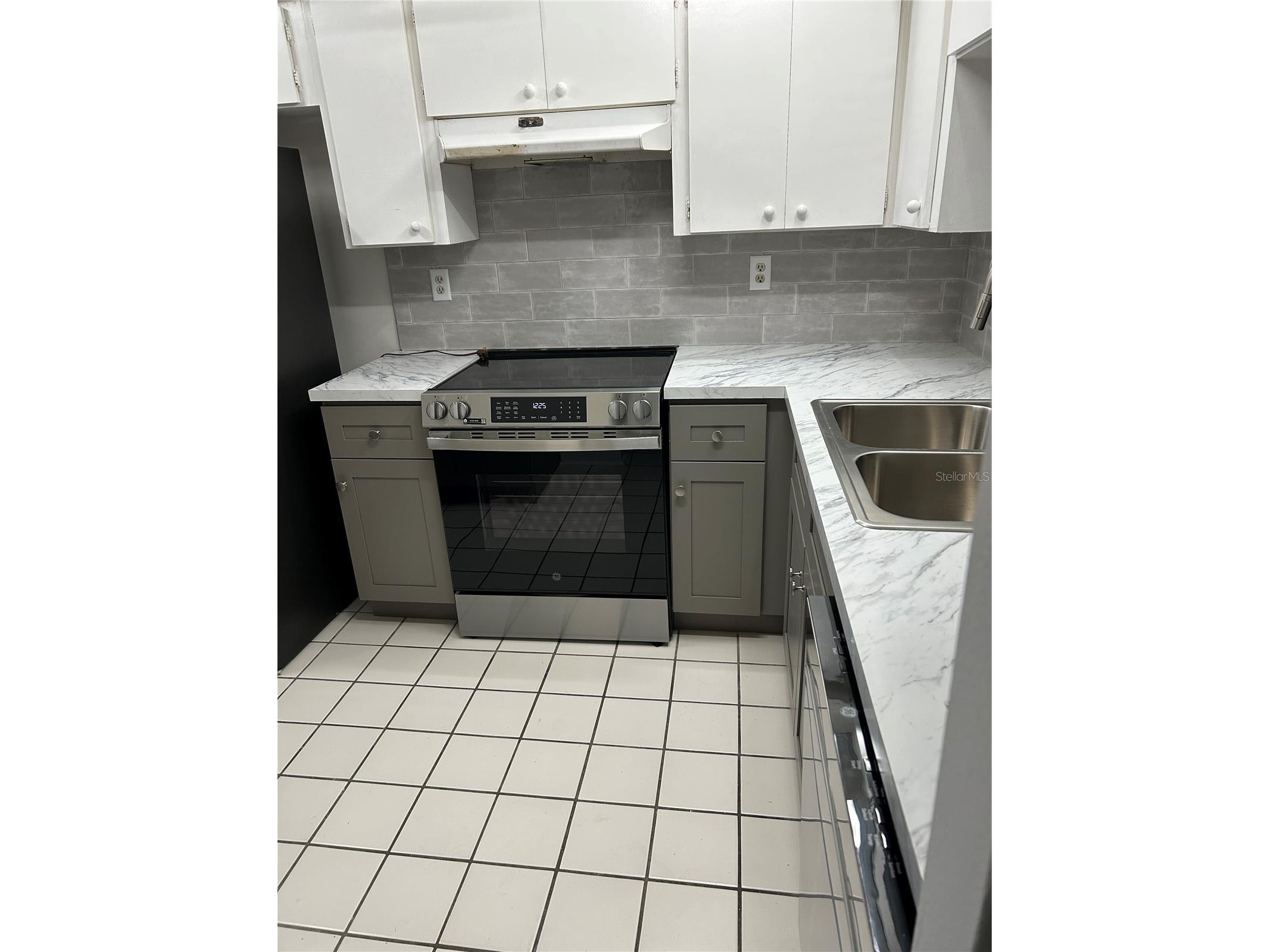 4422 Sunstate Drive New Port Richey FL 34652 W7882053 image6