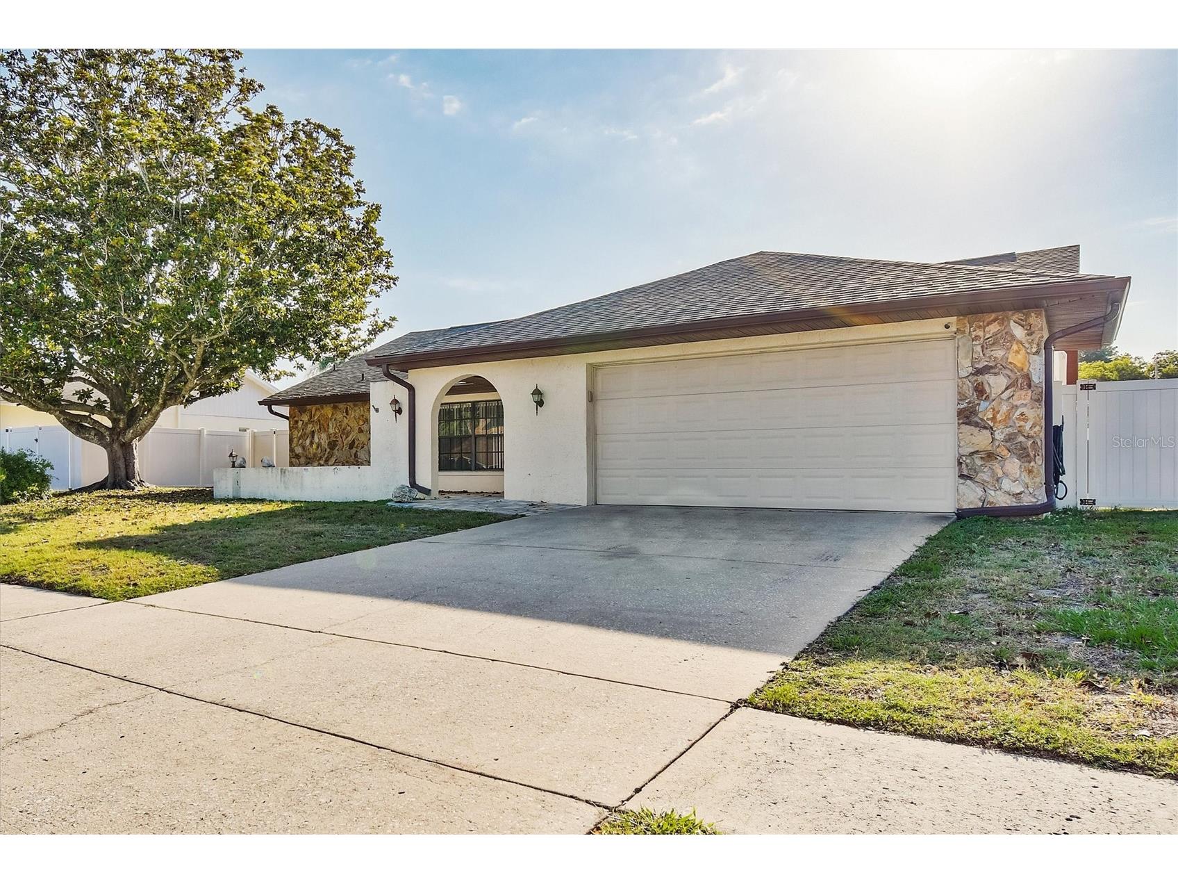 4422 Tall Oak Lane New Port Richey FL 34653 W7885518 image1