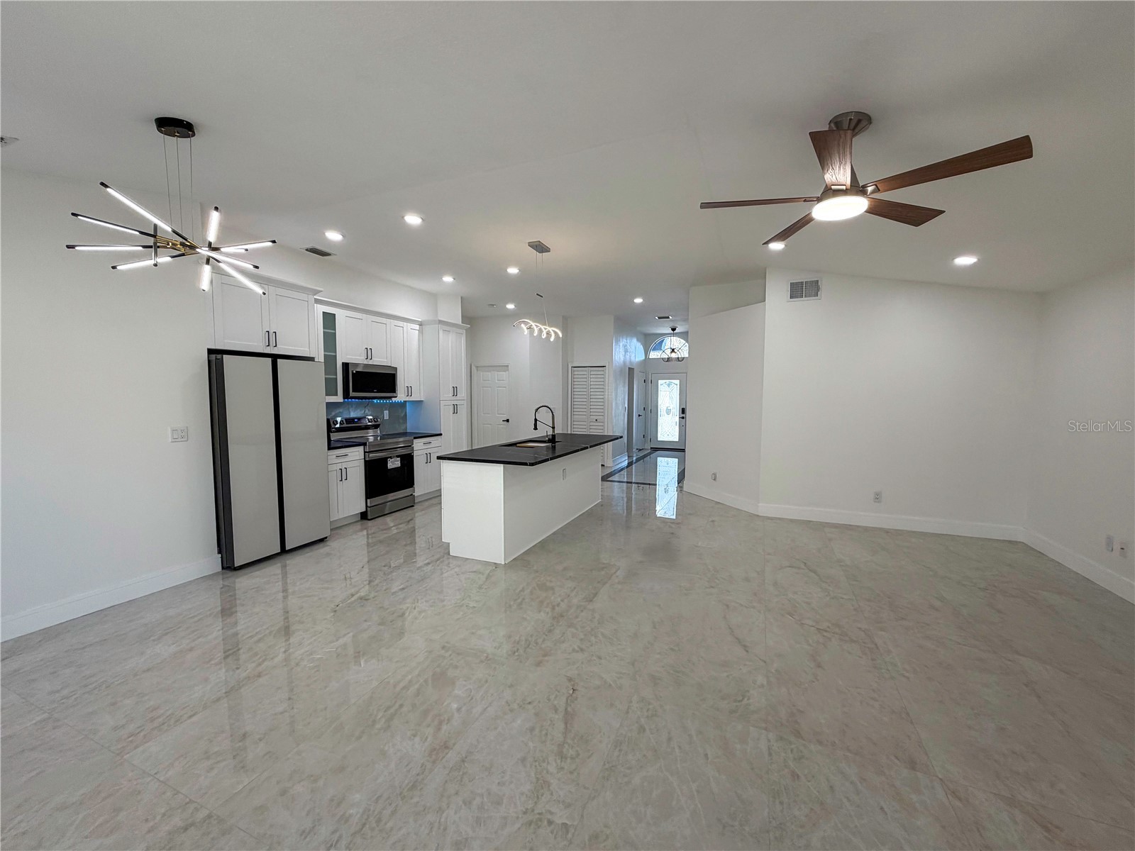 4423 Horseshoe Pick Lane Valrico FL 33594 TB8443130 image3