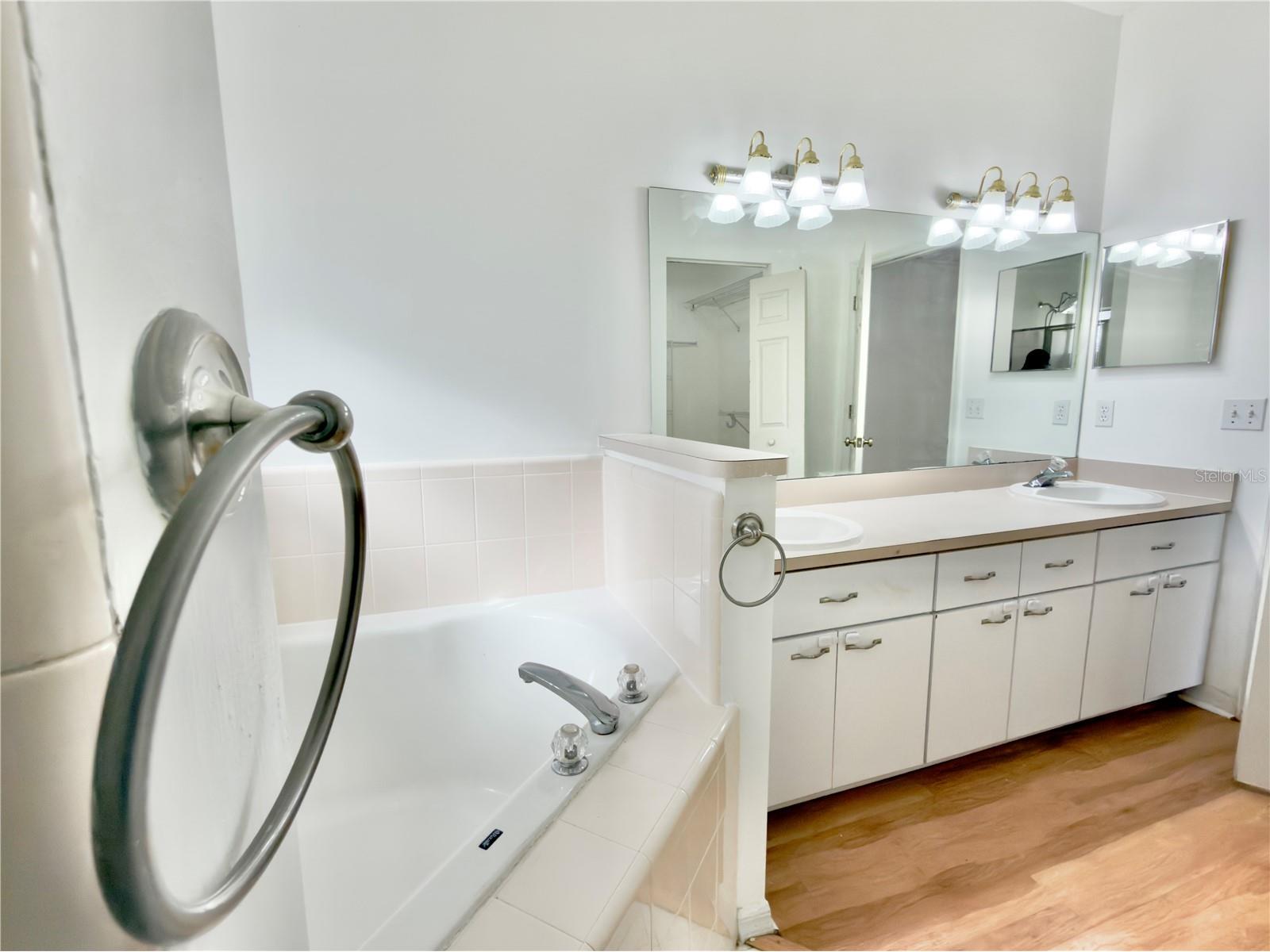 4423 NW 36th Street Gainesville FL 32605 GC536892 image36