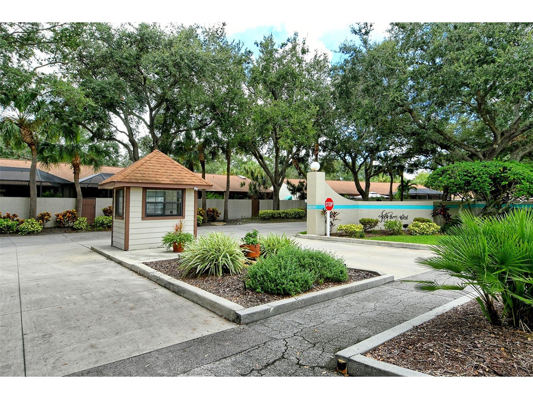 4423 Park Lake Terrace N Bradenton FL 34209 A4689867 image40