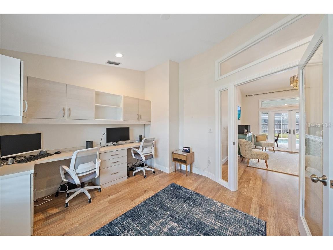 4424 Diamond Circle W Sarasota FL 34233 A4675437 image14