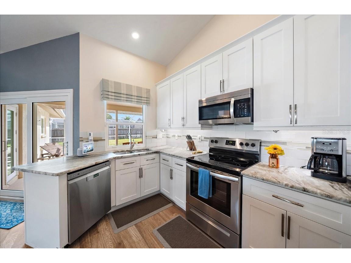 4424 Diamond Circle W Sarasota FL 34233 A4675437 image16