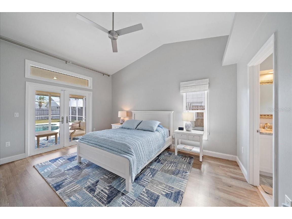 4424 Diamond Circle W Sarasota FL 34233 A4675437 image24