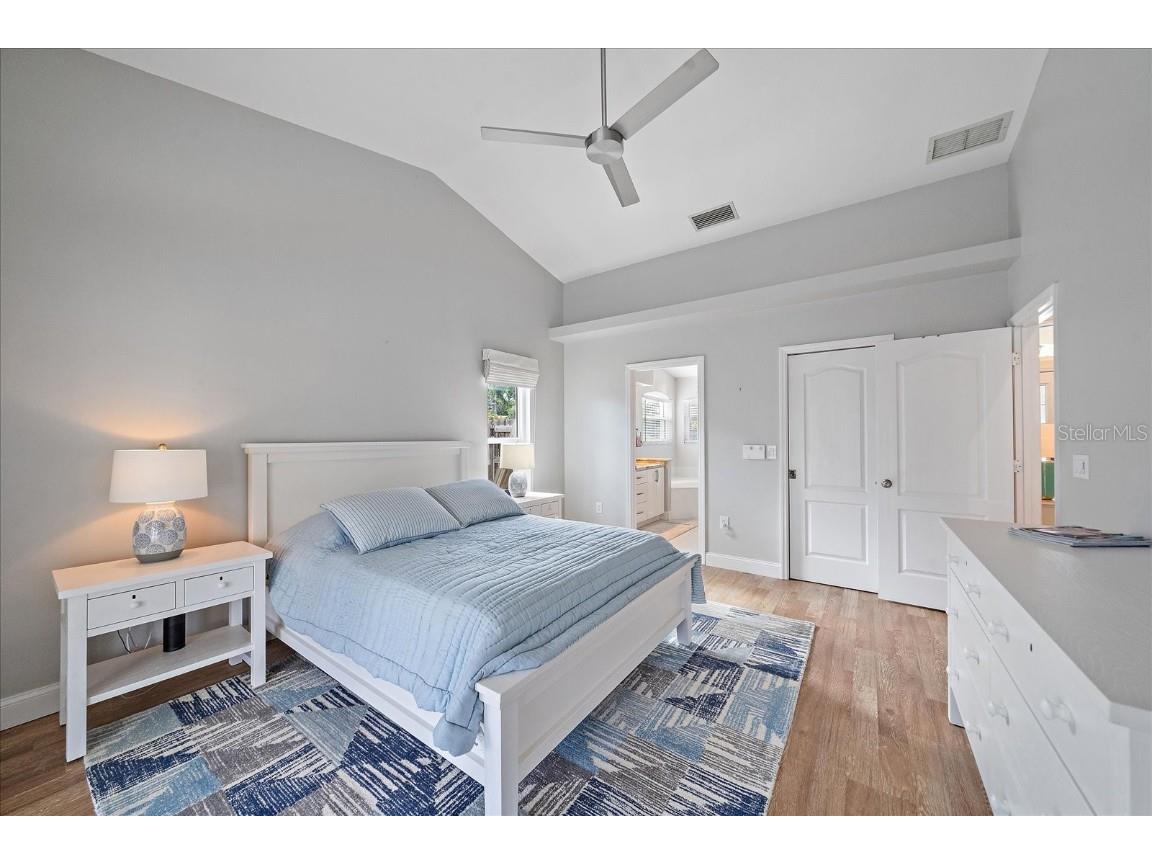 4424 Diamond Circle W Sarasota FL 34233 A4675437 image25