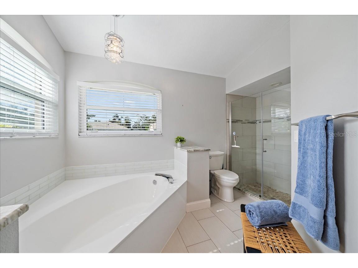 4424 Diamond Circle W Sarasota FL 34233 A4675437 image27