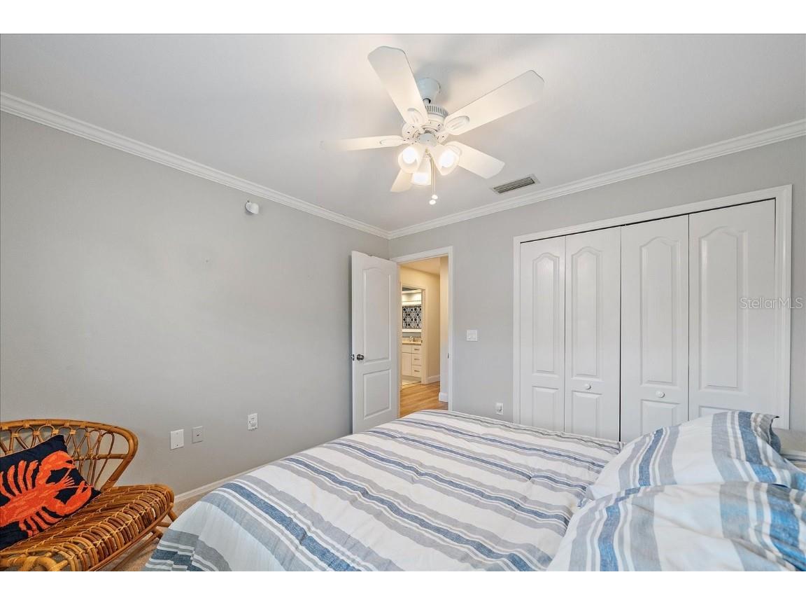 4424 Diamond Circle W Sarasota FL 34233 A4675437 image35